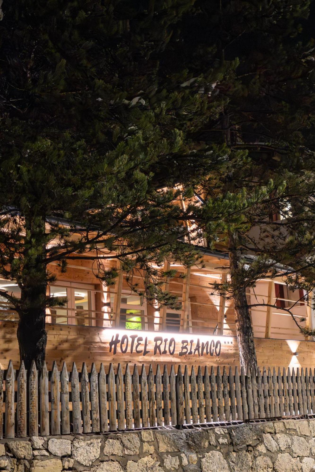 Hotel Rio Bianco Panchia Exterior photo